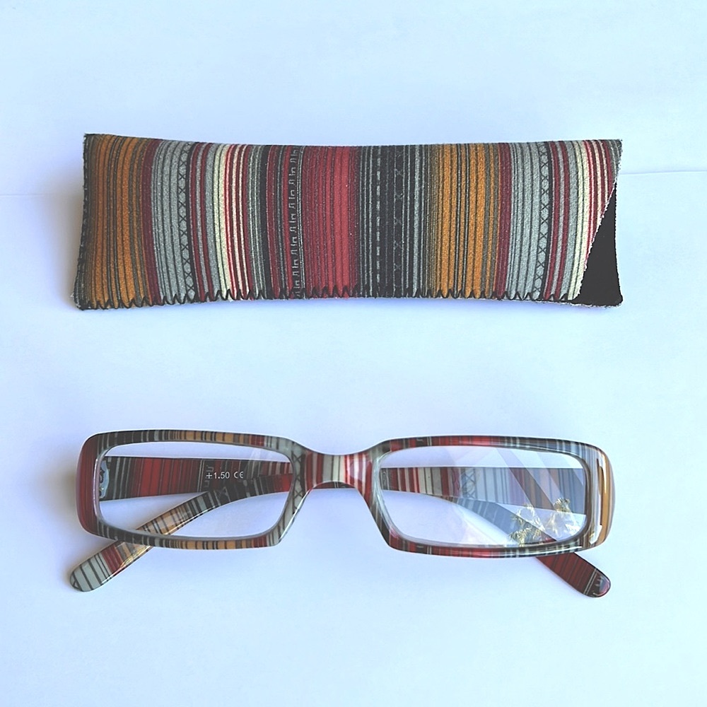 Readers +1.50 with matching soft case.